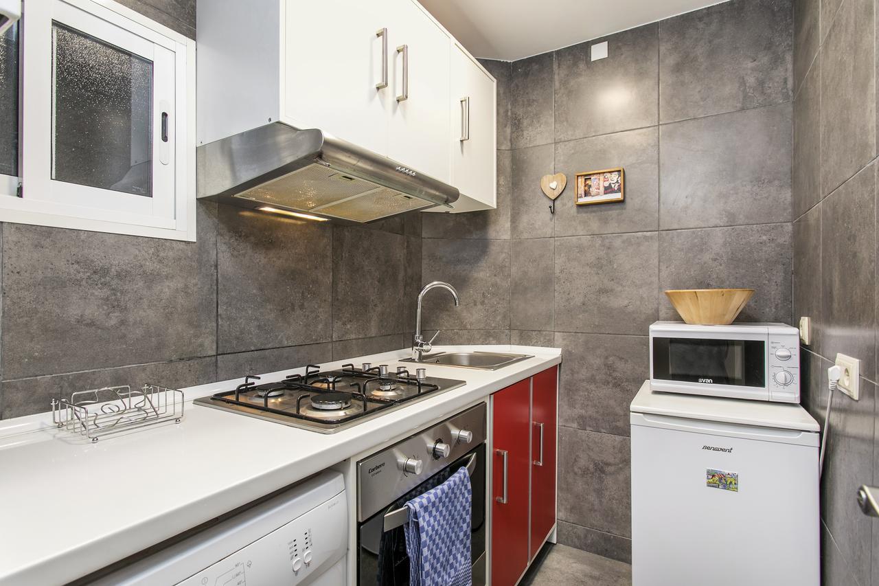Apartamento Baba Оспиталет-де-Льобрегат Экстерьер фото